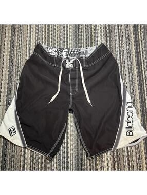 Billabong Andy Irons Signature Boardshorts Size 32 White Black A.I Kauai